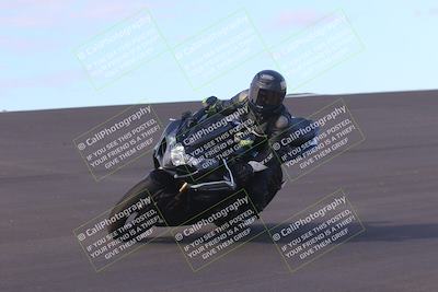 media/Sep-11-2022-SoCal Trackdays (Sun) [[81b7e951af]]/Bowl (820am)/